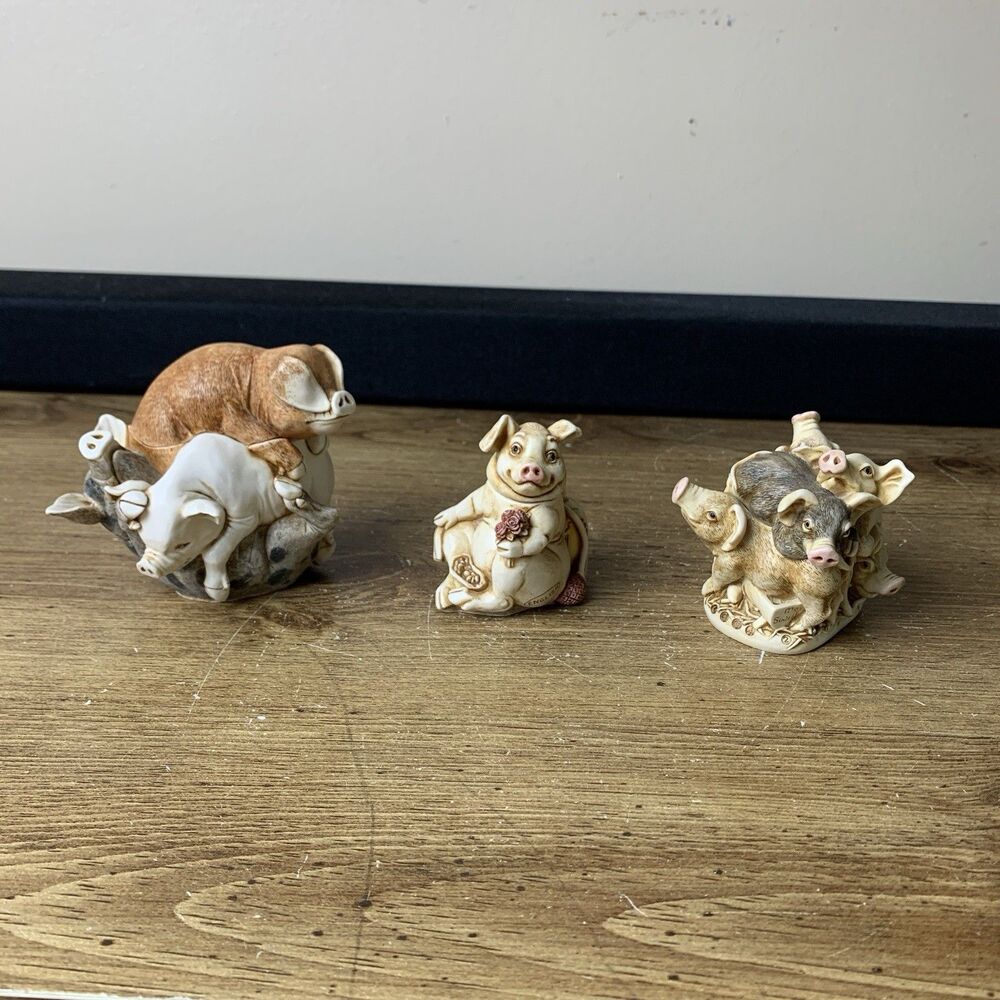 Harmony Kingdom Pig Trinket Box’s Fragonard, Truffle Scuffle, A Love Supreme